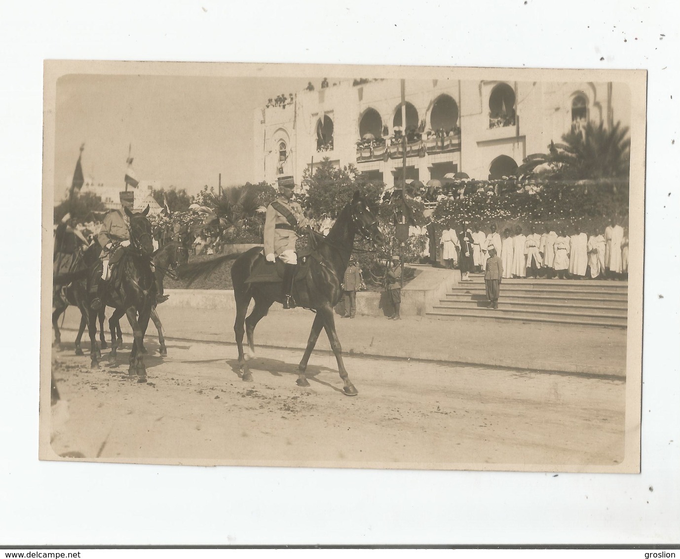 RABAT (MAROC) PHOTO REVUE DU 14 JUILLET 1919 LE GENERAL LIAUTEY ARRIVE SUR LE BOULEVARD EL ALOU - Lieux