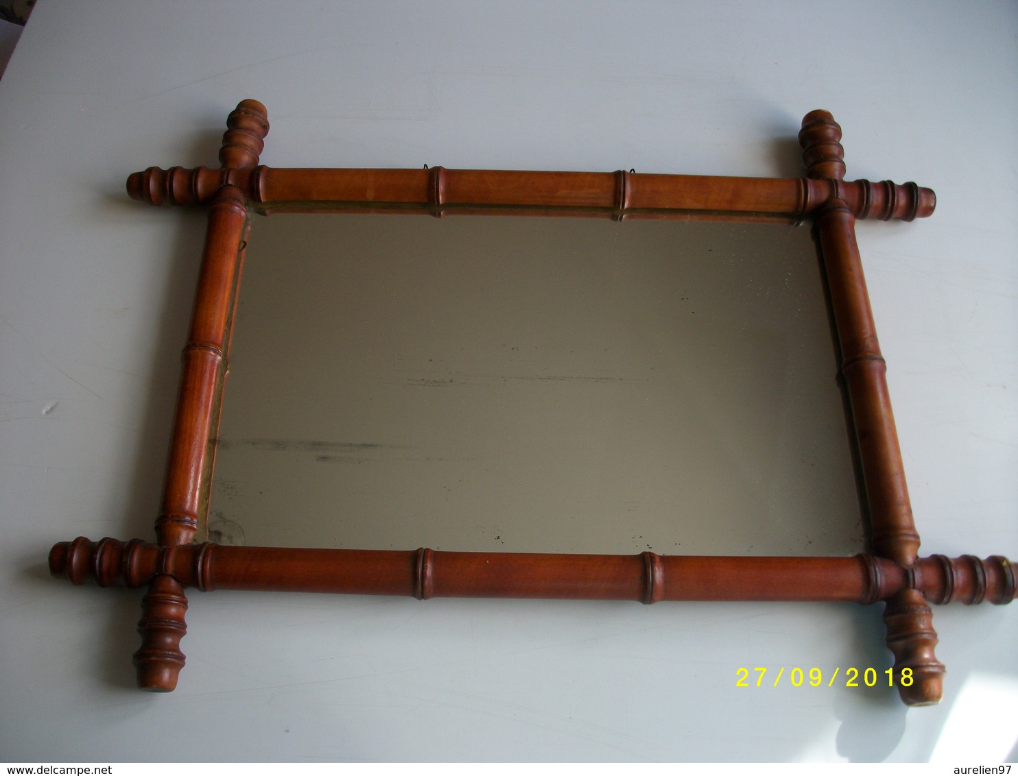 Ancien Miroir De Barbier Bambou 53x58cms - Art Populaire