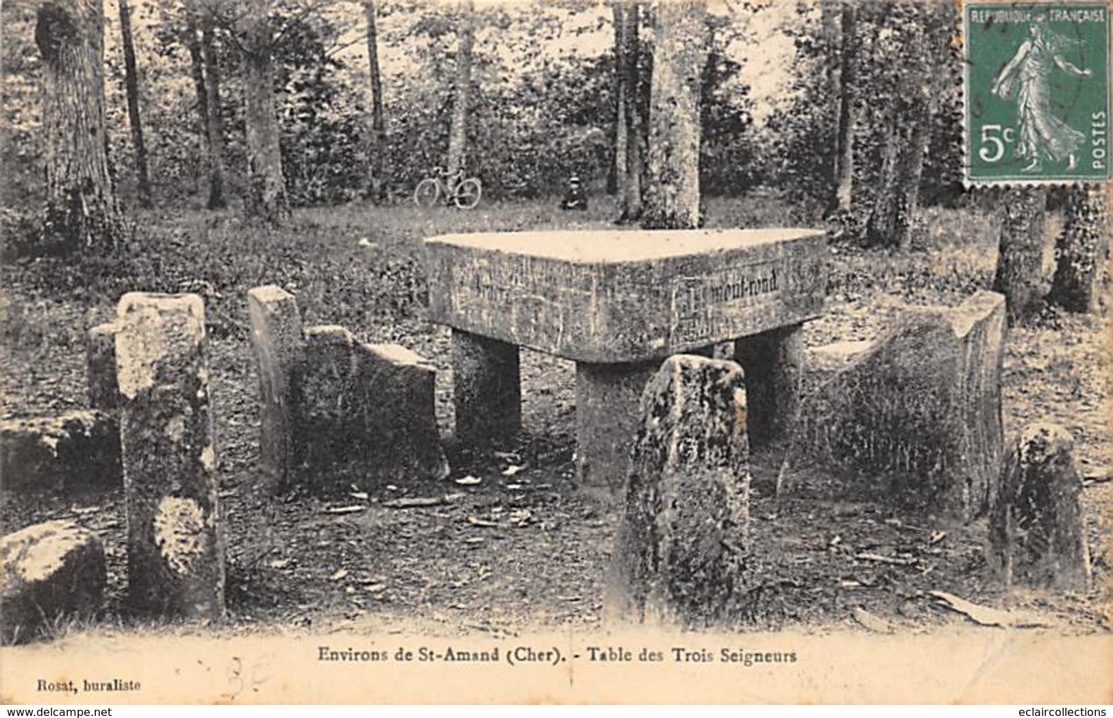 Saint Amand Montrond        18     La Forêt De Meillant . La Table Des Trois Seigneurs        (voir Scan) - Saint-Amand-Montrond