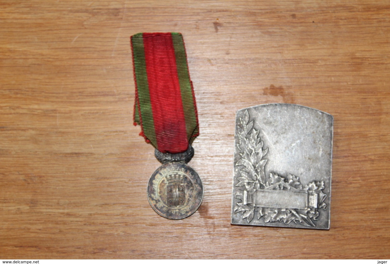 2 Medailles Sauveteur Du Puy De Dôme 1900 - France