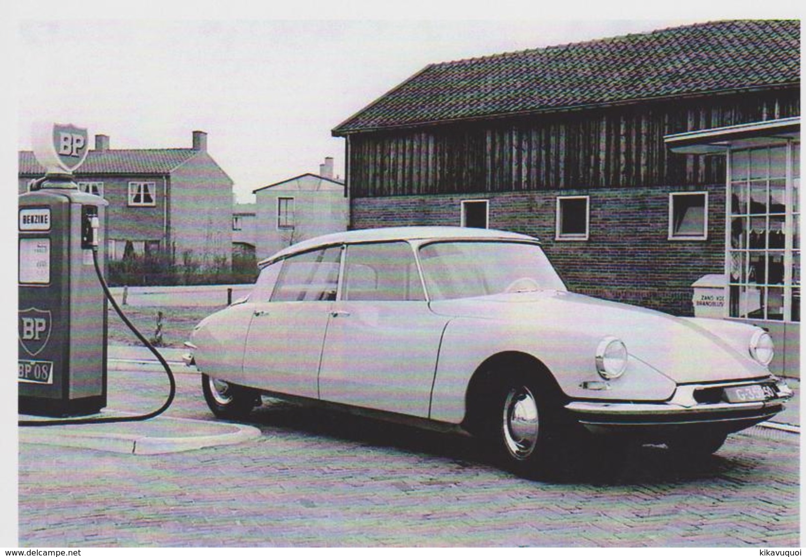 CARTE POSTALE AUTOMOBILE CITROEN DS 19 STATION BP - RARE - 10X15 CM NEUF - Turismo