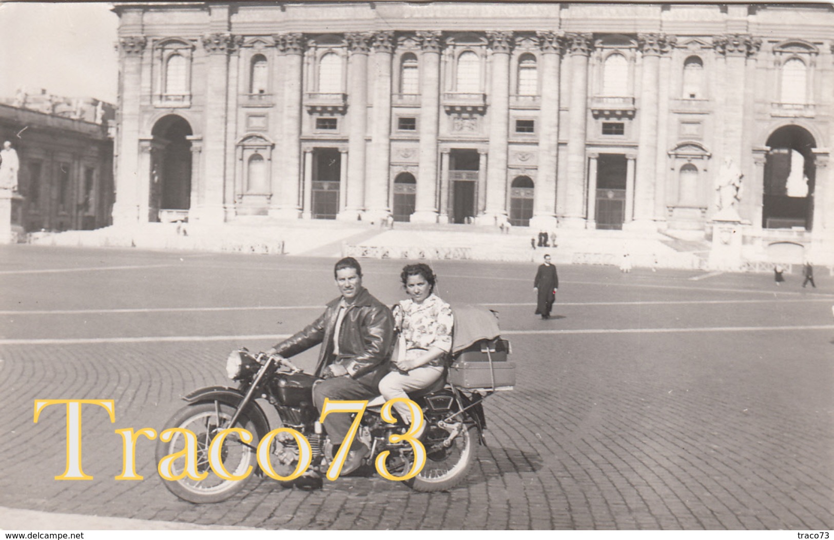 GIOVANE COPPIA IN MOTO_ 1960 / Foto Formato Cartolina 14 X 9 Cm - Ciclismo