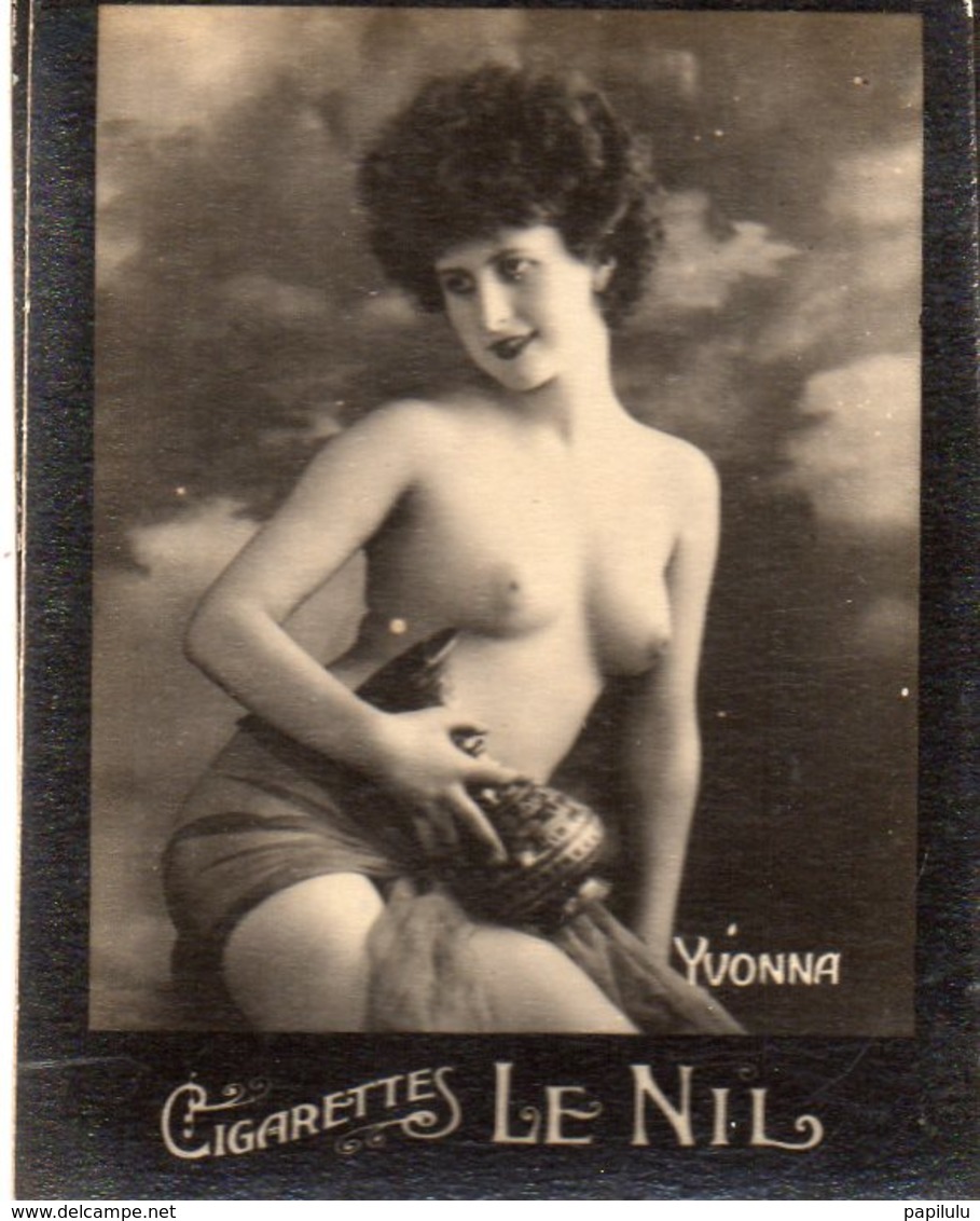 TABAC 8 : Cigarettes Le Nil : Yvonna Seins Nues ( Nu Nue ) - Autres & Non Classés