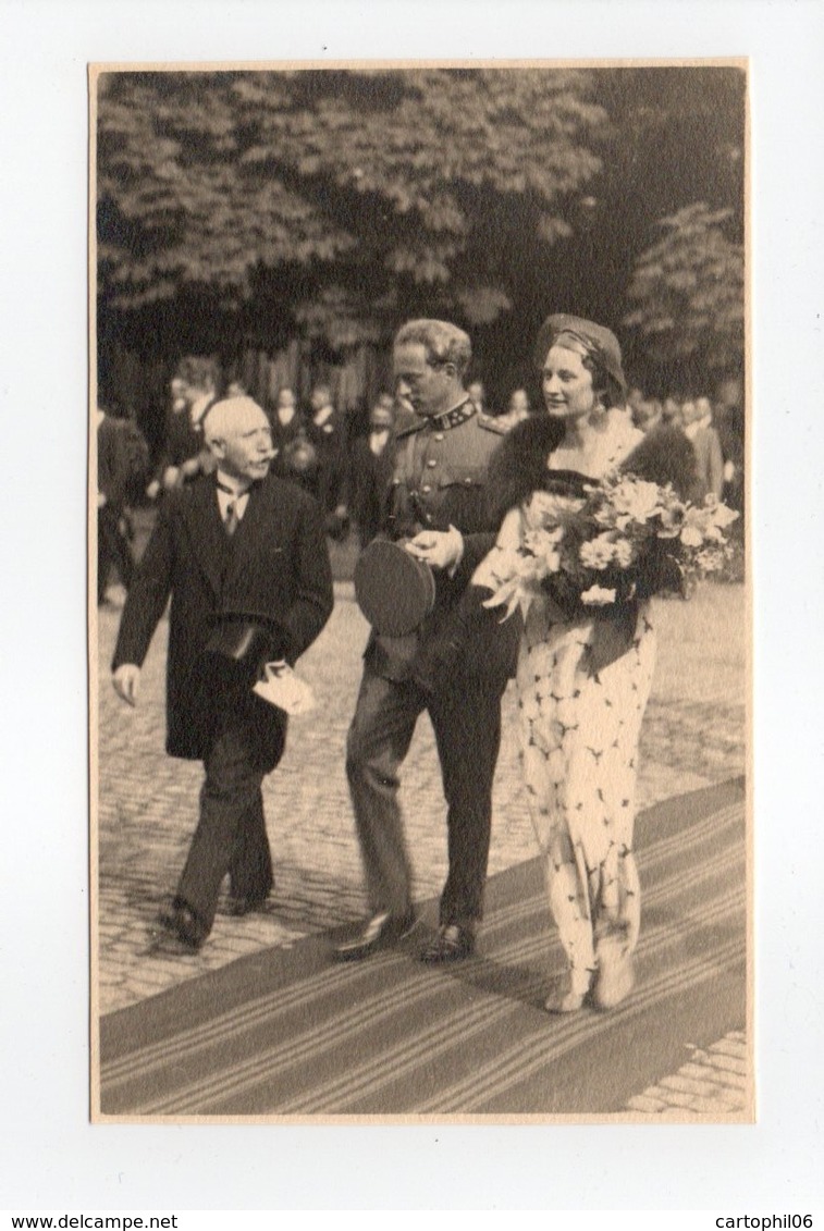 - CPA COUPLE ROYAL BELGE - Centenaire De L'Institut Agronome De Gembloux 30.7.1935 - Photo STEVENART - - Case Reali