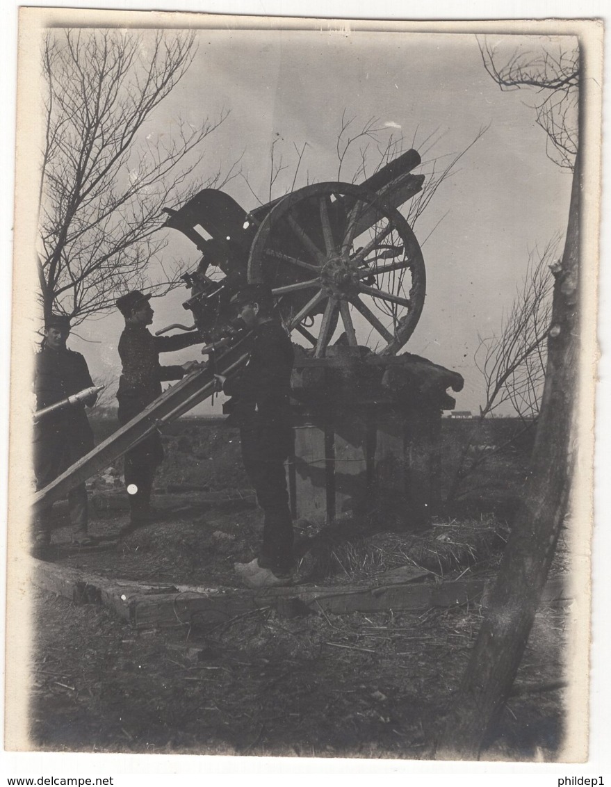 Canon De 75 Pointé Vers Le Haut. Non Située Ni Datée (France ? Belgique ?). Dimension +/- 9 X 11 Cm - Guerra, Militari