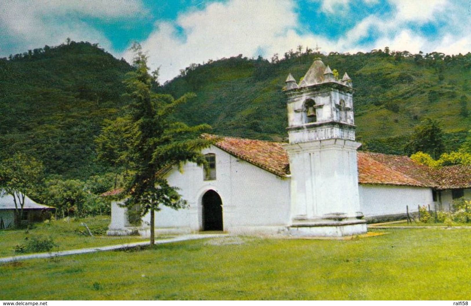 1 AK Costa Rica * Kirche In Orosi - Ein Ort In Der Provinz Cartago * - Costa Rica