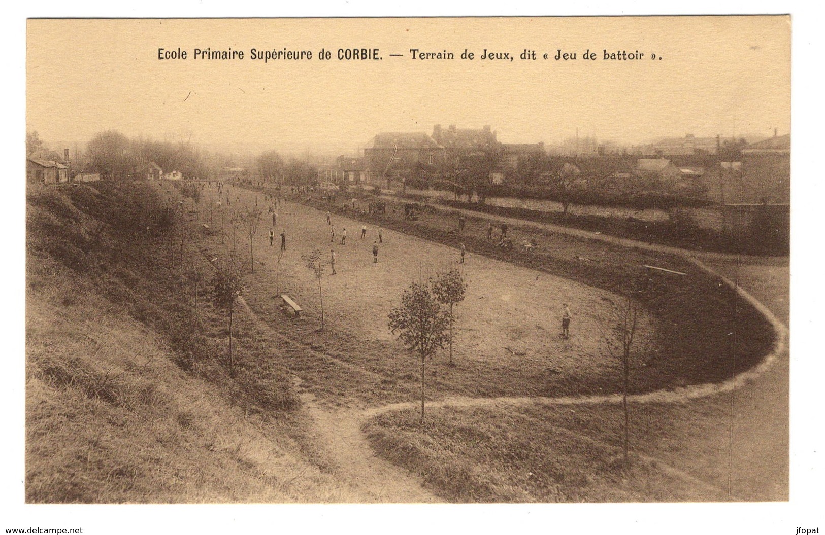 80 SOMME - CORBIE Ecole Primaire Supérieure, Terrain De Jeux, Dit "jeu De Battoir" (voir Descriptif) - Corbie