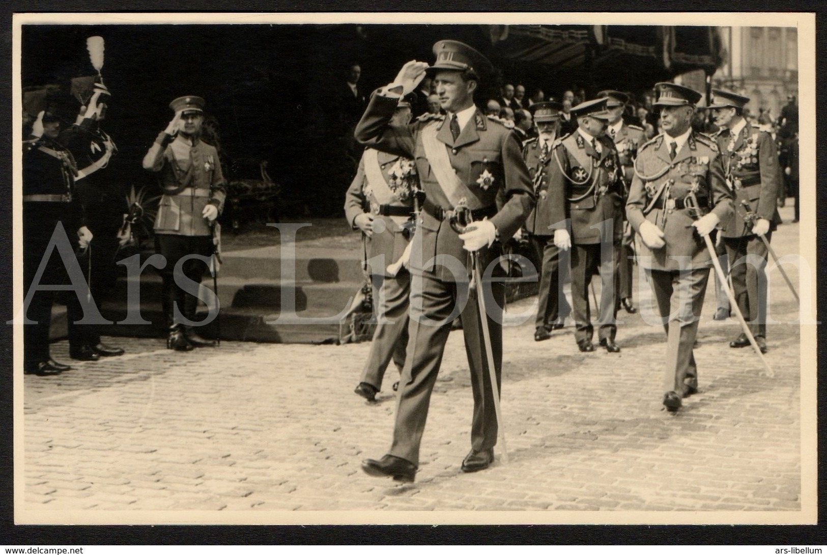 Postcard / ROYALTY / Belgique / België / Koning Leopold III / Roi Leopold III / Revue Des Troupes / 1937 / Bruxelles - Characters