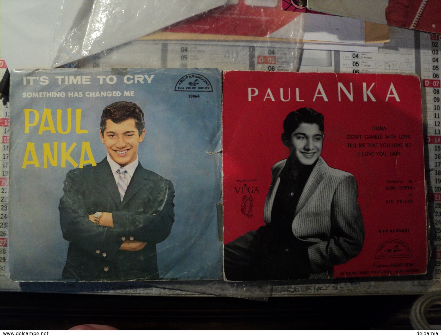 PAIRE DE 45 TOURS PAUL ANKA. ABC 45 90 831 / 10 064 DIANA / DON T GAMBLE WITH LOVE / TELL ME THAT YOU LOVE ME / I LOVE - Autres - Musique Anglaise