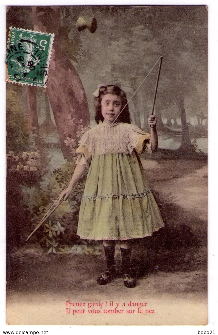 2928 - Enfants - 5 Cp colorisée , sur papier glacé : Petite Fille faisant du Yoyo - ( poss. de détailler )