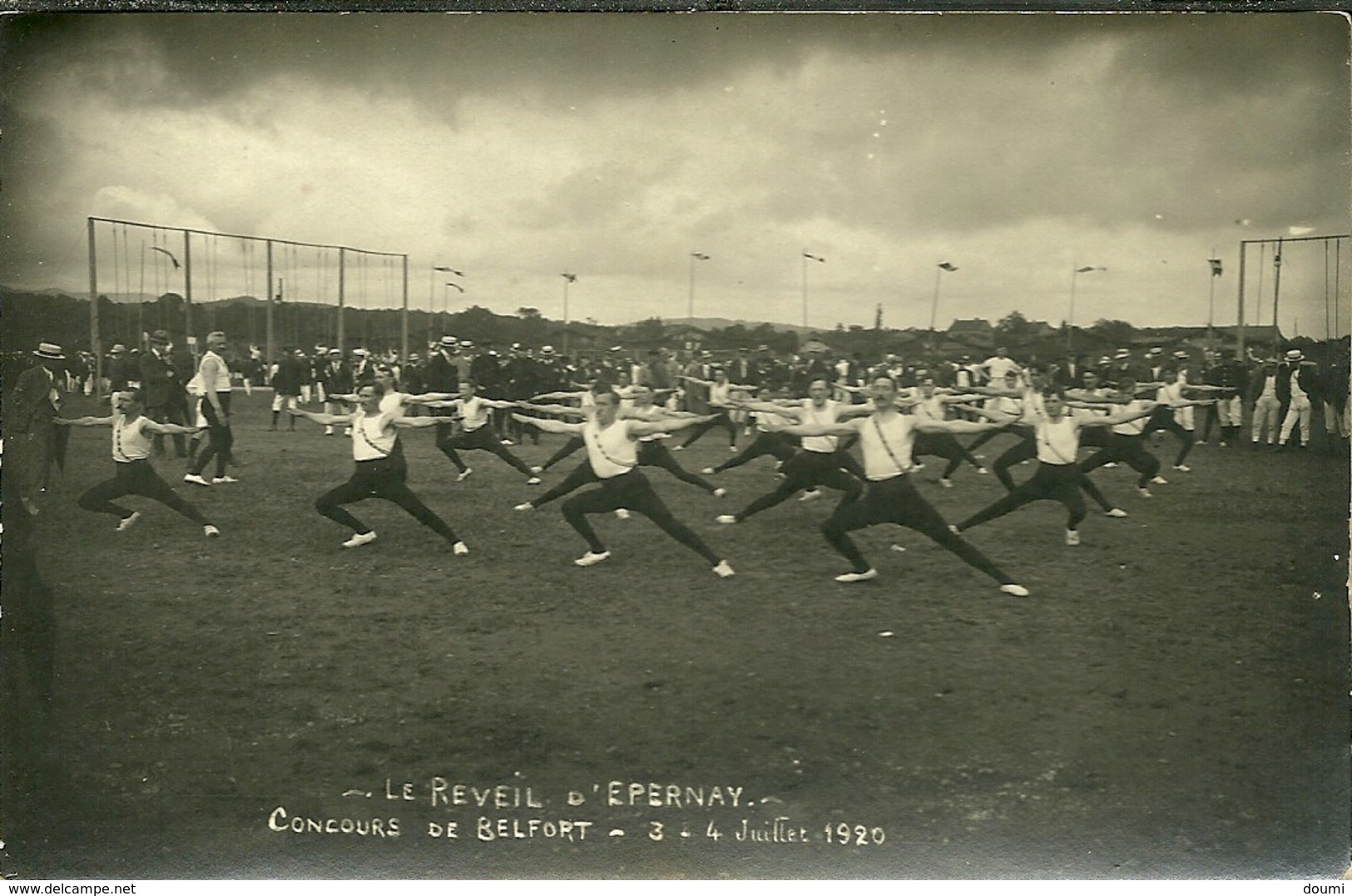 90 Carte Photo  BELFORT   Concours De Gymnastique  Juillet 1920 équipe Le Réveil D 'EPERNAY Non écrite CPA - Veron