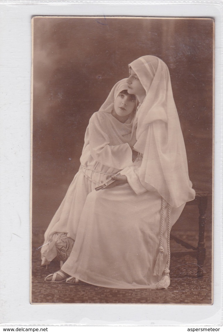 MUJERES WOMEN FEMMES HABITOS RELIGIOSOS CIRCA 1930- BLEUP - Fotografie