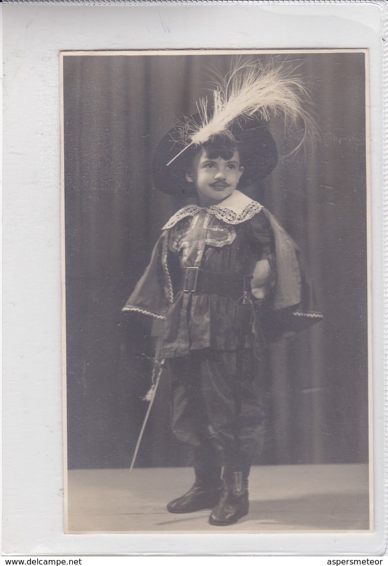 GARÇON NIÑO BOY DISFRAZ COSTUME MOSQUETERO MOSQUETAIRE CIRCA 1930- BLEUP - Fotografie