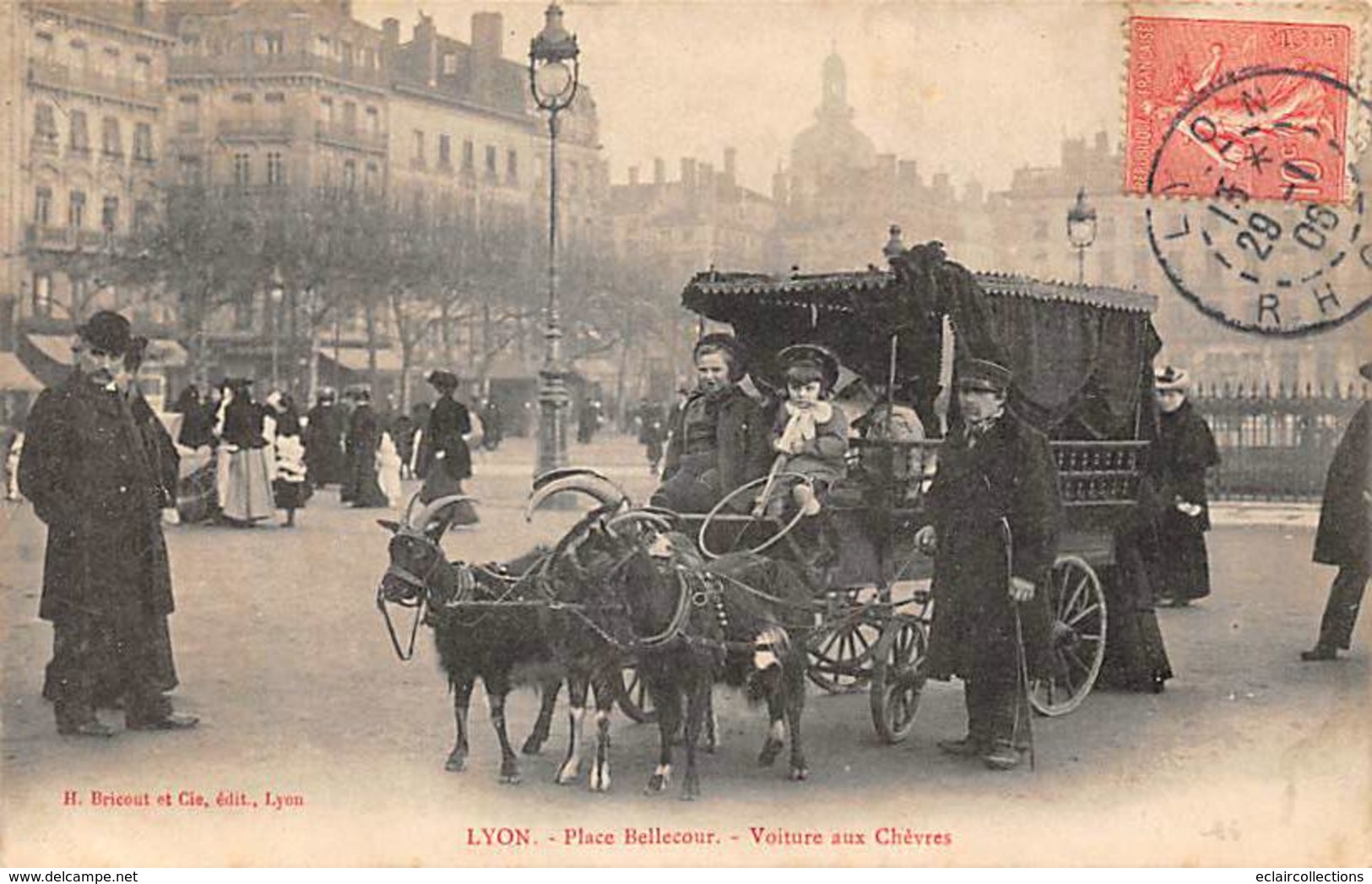 Lyon       69         Place Bellecourt   Voiture Aux Chèvres 1   (voir Scan) - Otros & Sin Clasificación