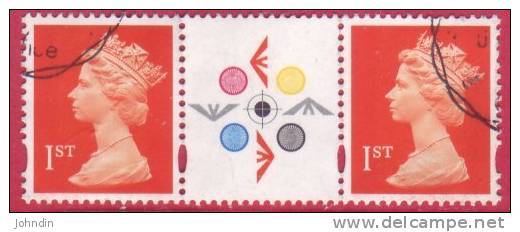 GB 2 X Machin NVI 1st Class 2 Phos Bands SG 1667 In Strip Wiith Label In Centre - Used As Picture - Machins