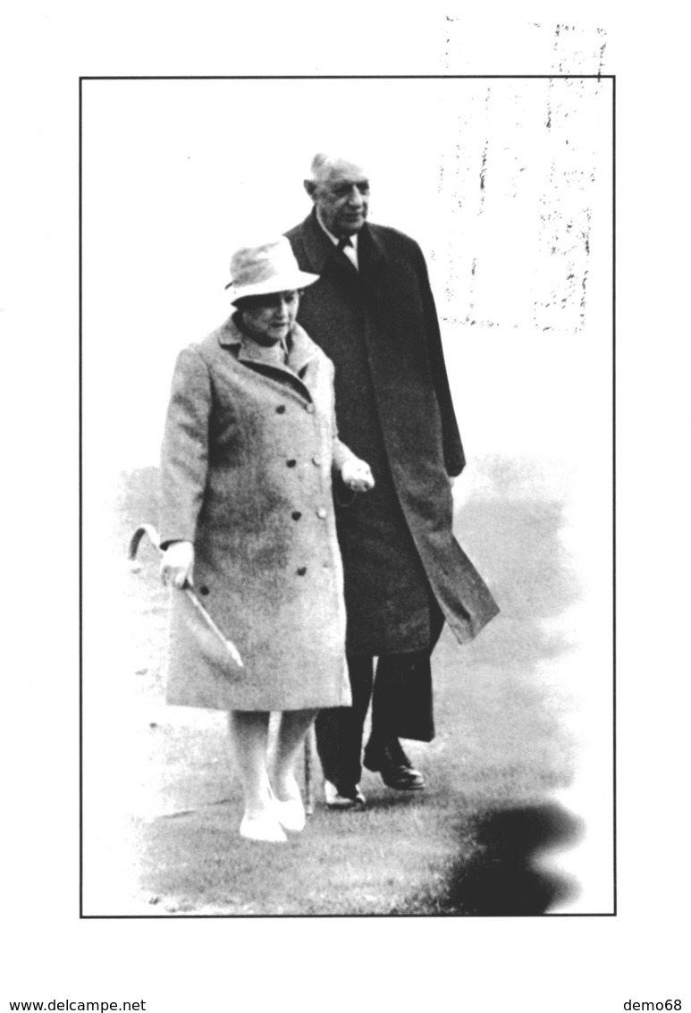 CHARLES DE GAULLE Et Madame Titre "Voyage Privé En Irlande Mai 1969" Photo N°4 - Uomini Politici E Militari