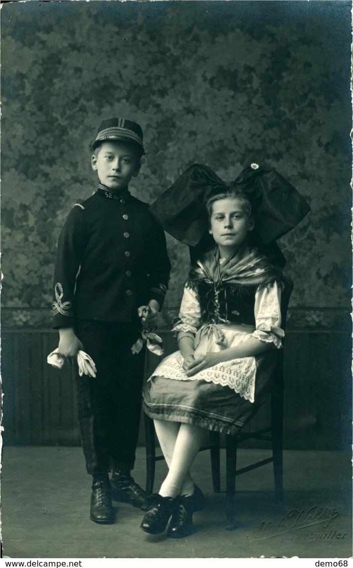 ALSACE Enfants En Costume D'Alsacienne (assise) Et Militaire Photo Alphonse Welty Guebwiller - Alsace