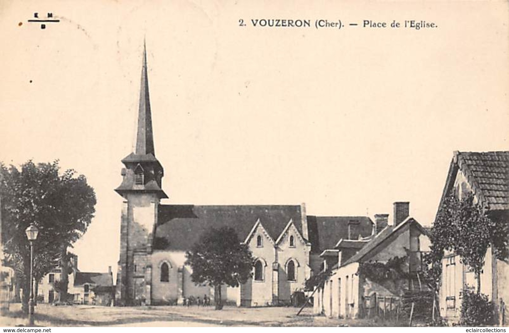 Vouzeron        18       Place De L'Eglise             (voir Scan) - Vouzeron