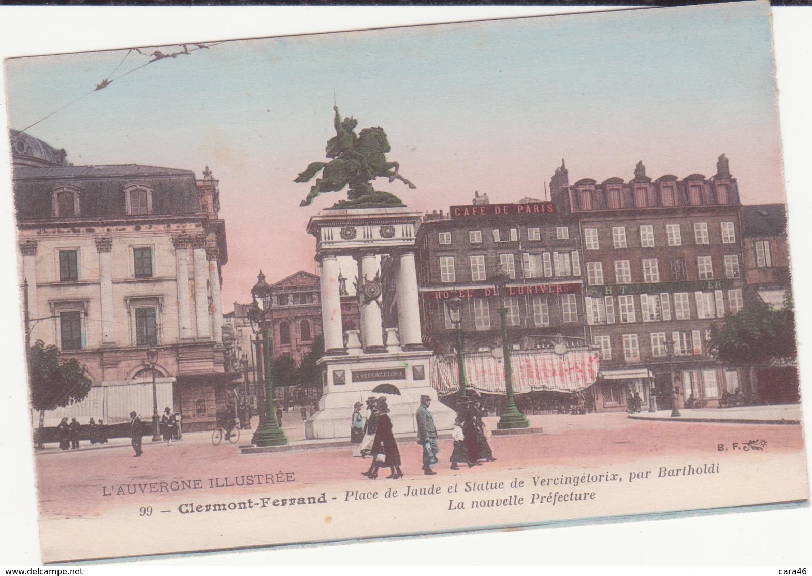 CPA - 99. CLERMONT FERRAND -place De  Jaude Et Statue De Vercingétorix - Clermont Ferrand