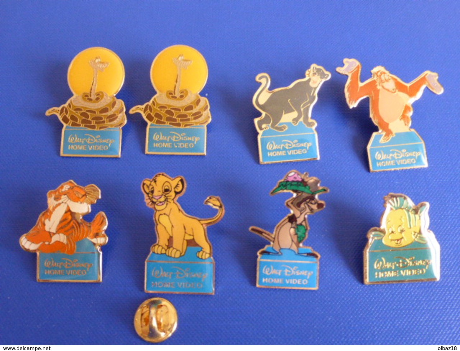 Lot 8 Pin's Walt Disney Home Vidéo (Z36) - Disney