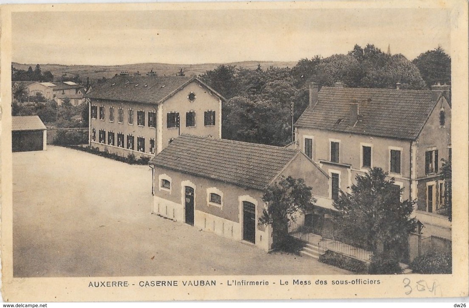 Auxerre - Caserne Vauban - L'Infirmerie, Le Mess Des Sous-officiers - Cliché G. Harry - Casernes