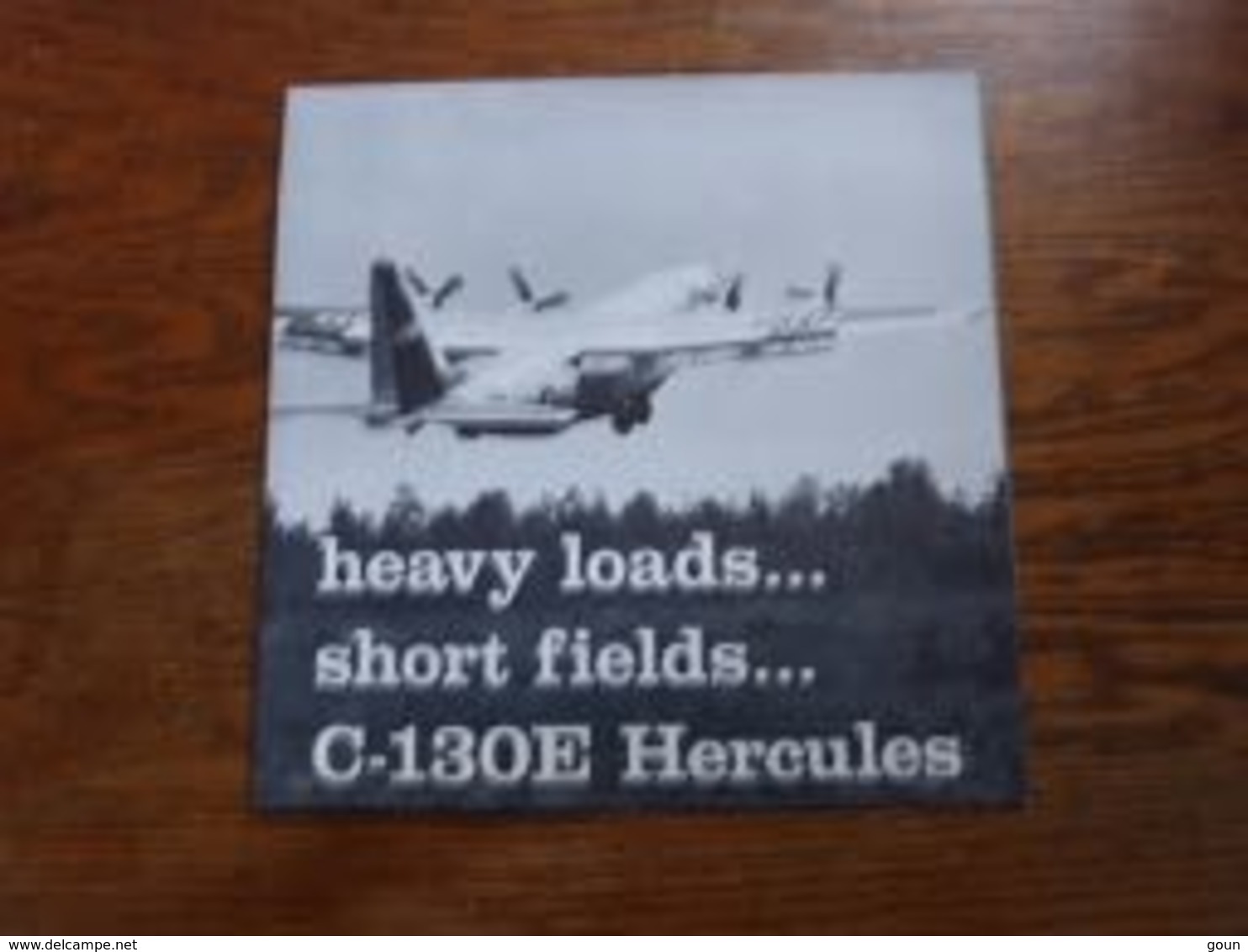 Top Folder Lockheed C-130 Hercules Aviation Militaire (doc En Anglais) - Aviation