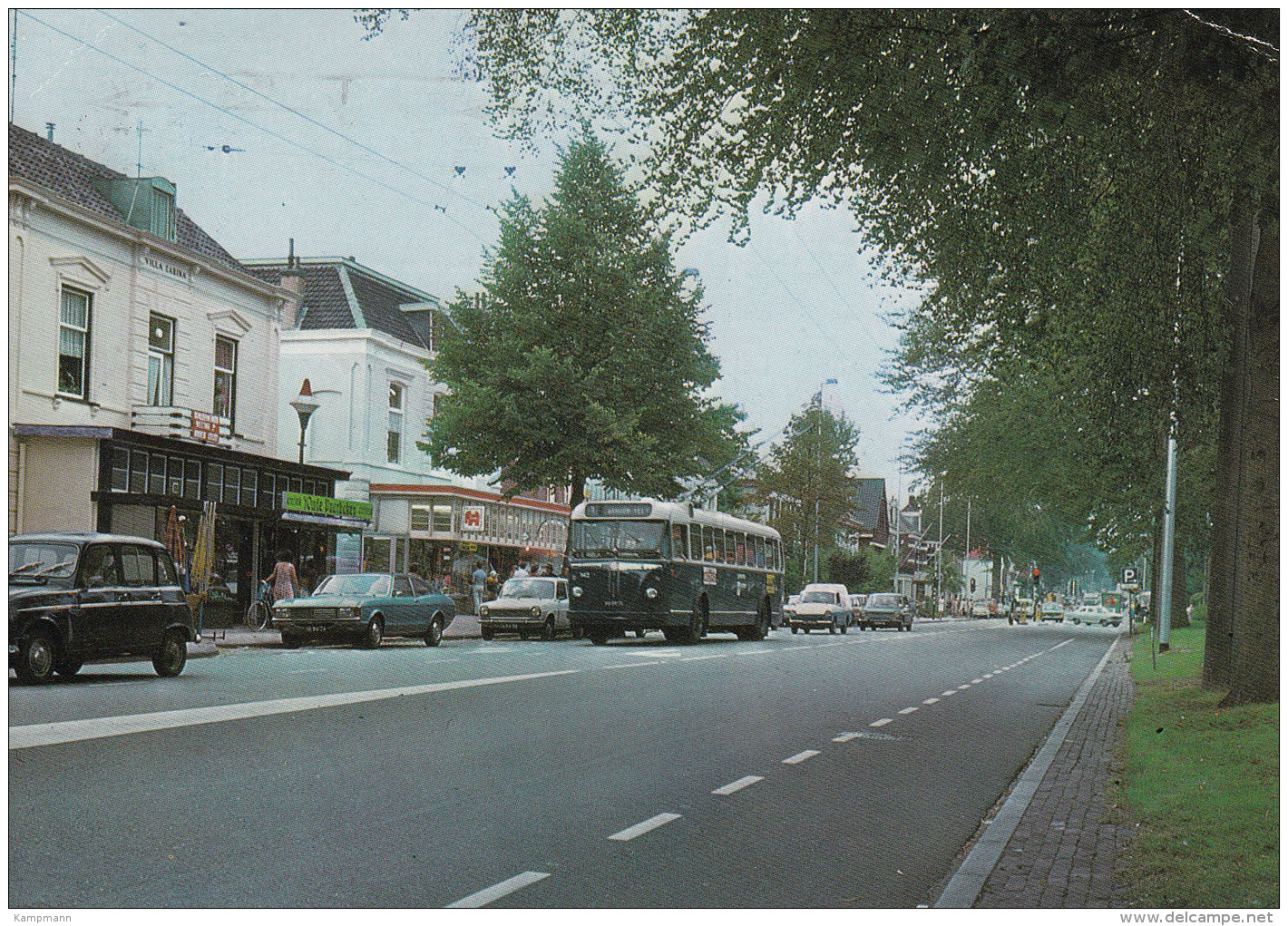 Daf,Simca 1100,Ford Consul,Renault R4,Omnibus,Oosterbeek,Utrechtseweg,gelaufen - PKW