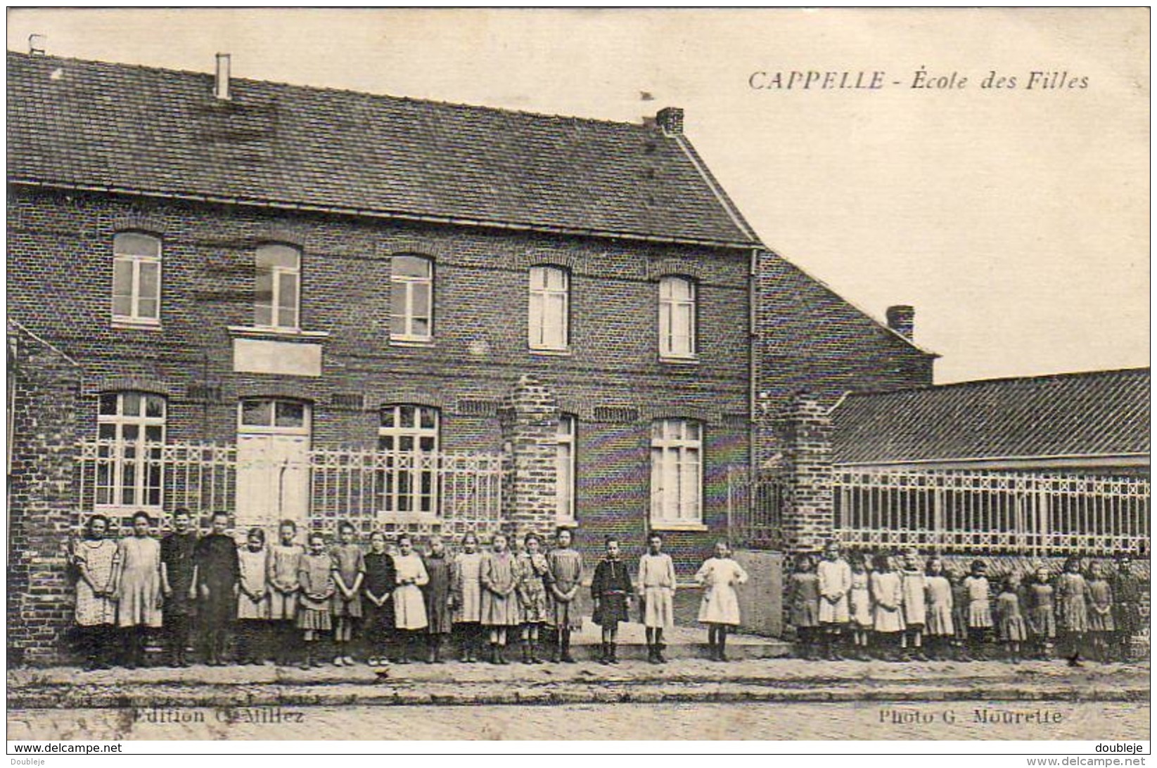 D59  CAPPELLE  École Des Filles - Autres & Non Classés