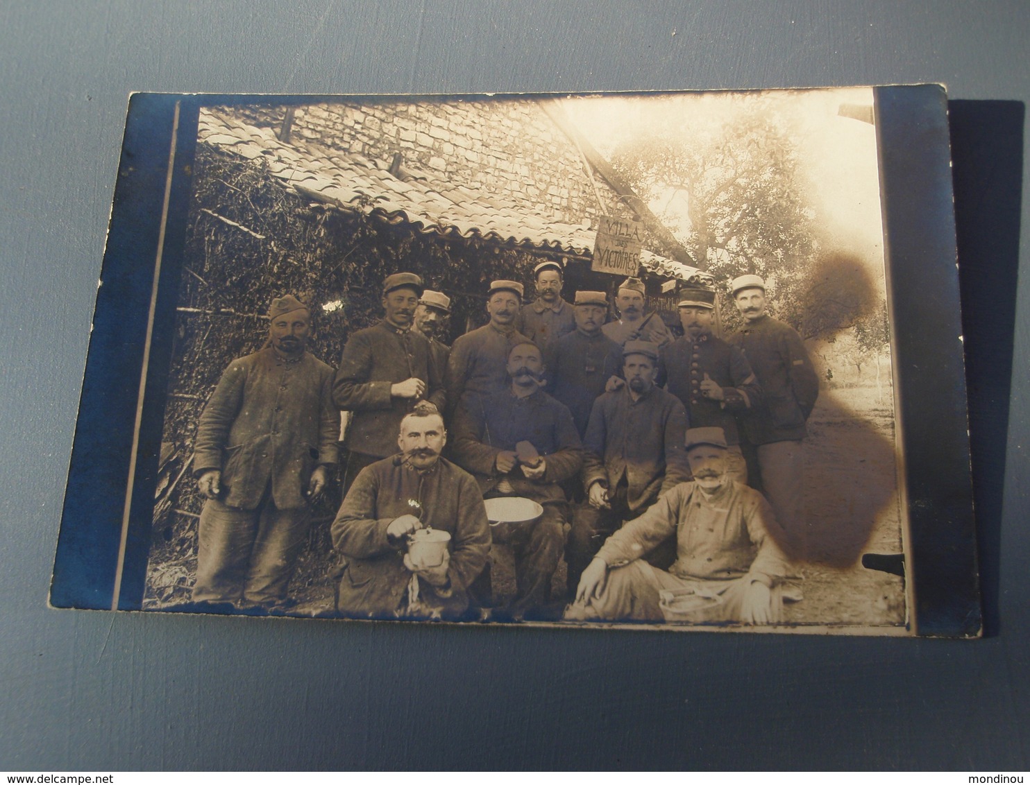 Cpa  Groupe De Soldats Du 70°. Villa Des Victoires - Oorlog 1914-18