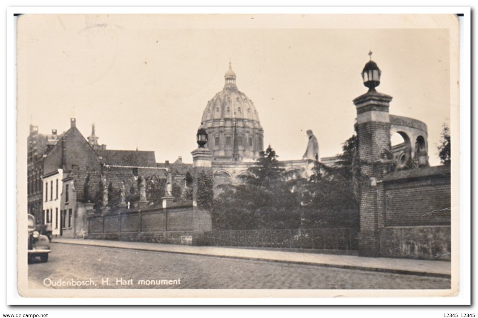 Oudenbosch, H. Hart Monument - Andere & Zonder Classificatie