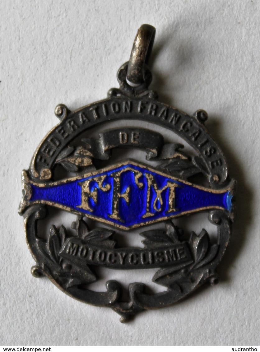 Médaille Moto Insigne FFM Fédération Française De Motocyclisme 1966 Couturier Gabriel - Motos