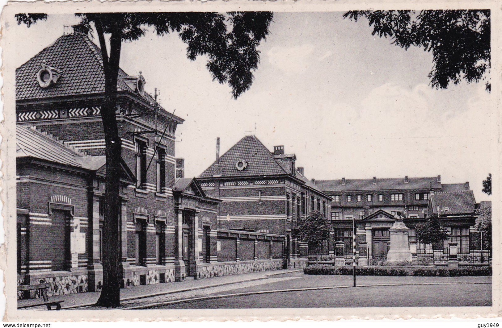 DE SCHOOL ECOLE - Tienen