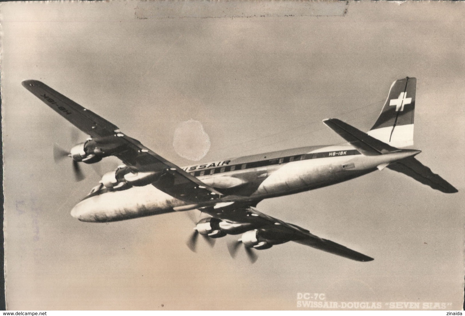 CARTE POSTALE - AVION DC 7C SWISSAIR DOUGLAS  "SEVEN SEAS" - 1946-....: Ere Moderne