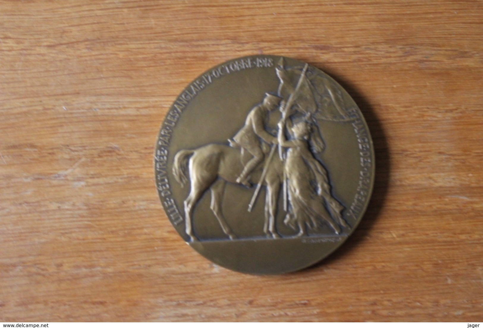 Medaille Lille Delivré  Par Les Anglais  17 Octobre 1918  échange Des Drapeaux - 1914-18