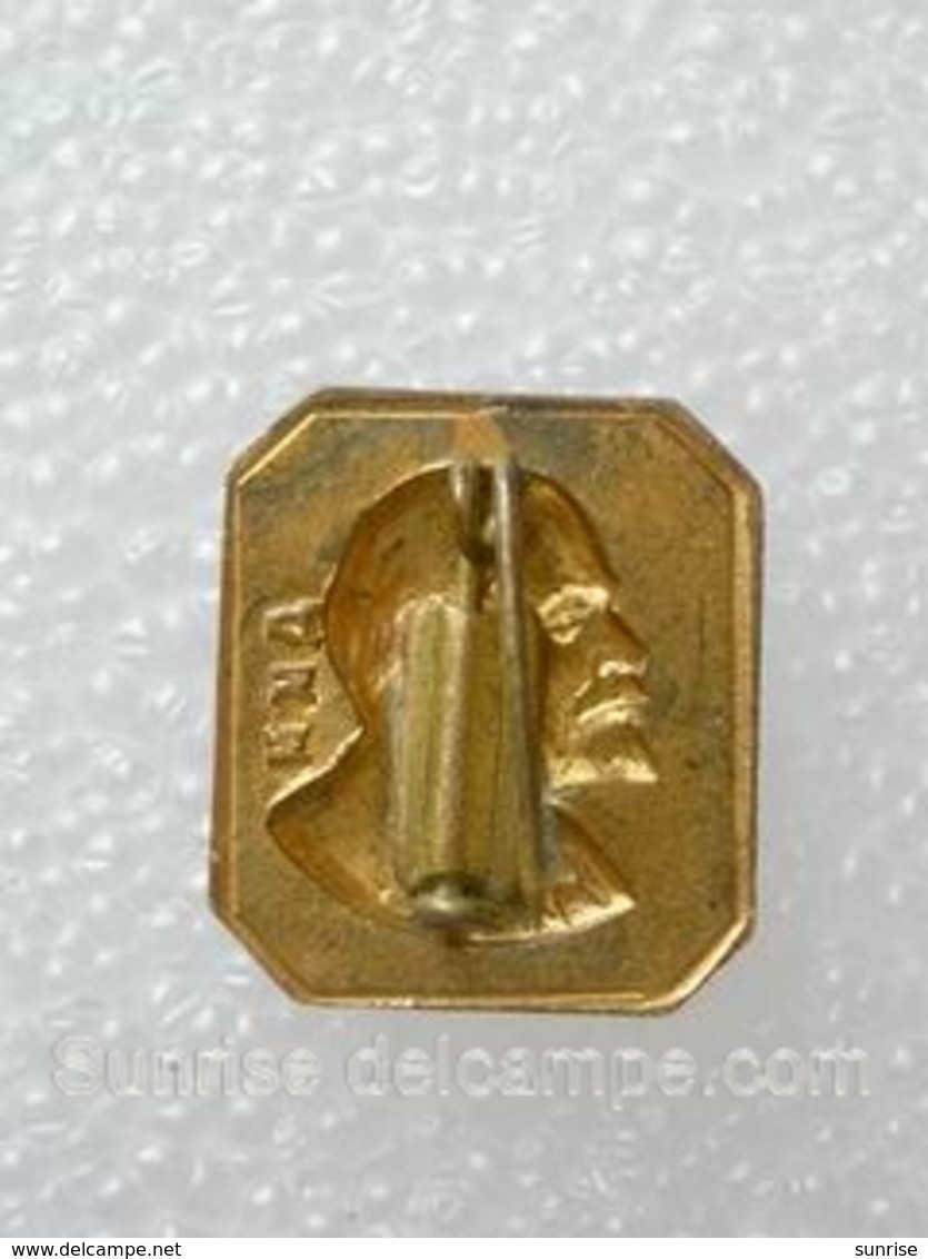 Anniversary Of Lenin / Heavy Metal Enamel Pretty Old Soviet Badge _120_VL0082 - Berühmte Personen