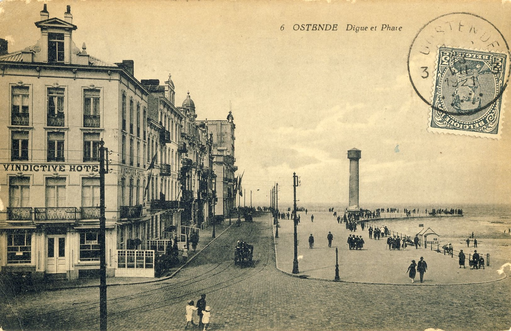 OSTENDE -- DIGUE  Et  PHARE - Oostende