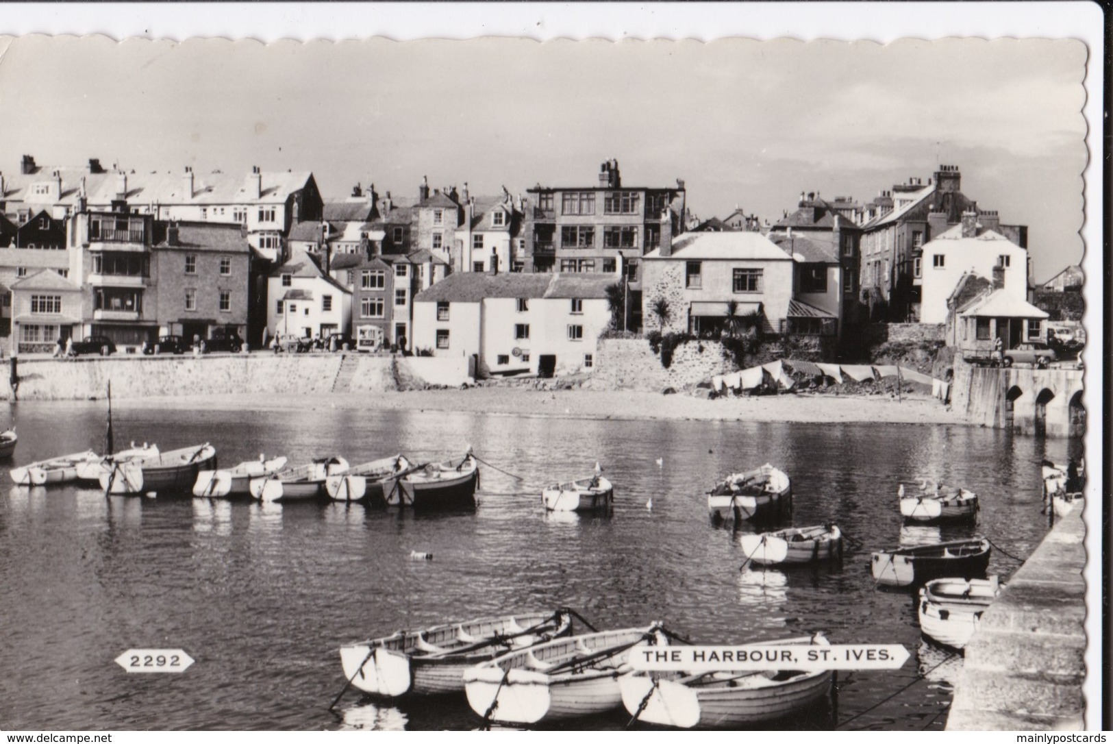 AM87 The Harbour, St. Ives - Wavy Edges RPPC - St.Ives