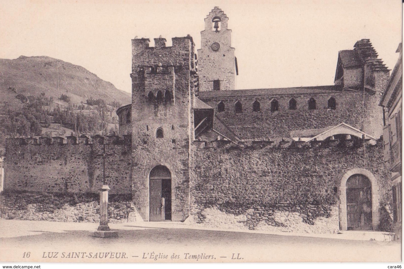 CPA -  16. LUZ SAINT SAUVEUR L'église Des Templiers - Luz Saint Sauveur