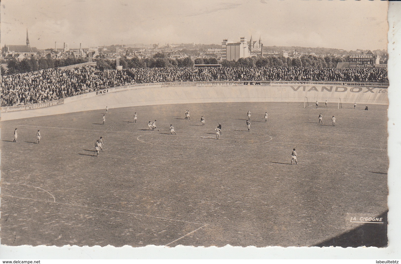 REIMS - 9 Cartes - Stade Vélodrome Bibliotheque Théatre Subé Place Drouet ( Voitures ) - Reims