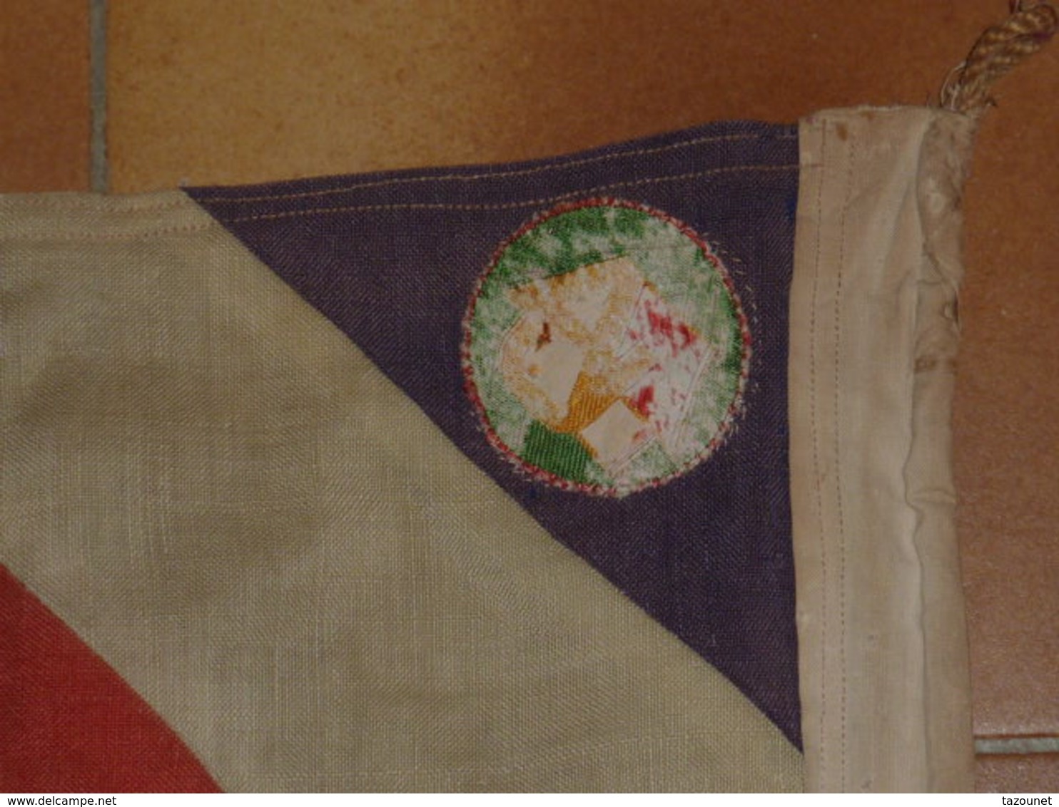 Drapeau De Camps De Jeunesse Française , 1939-45, Armes Neutralisées , Autres Equipement , Mine - Armes Neutralisées