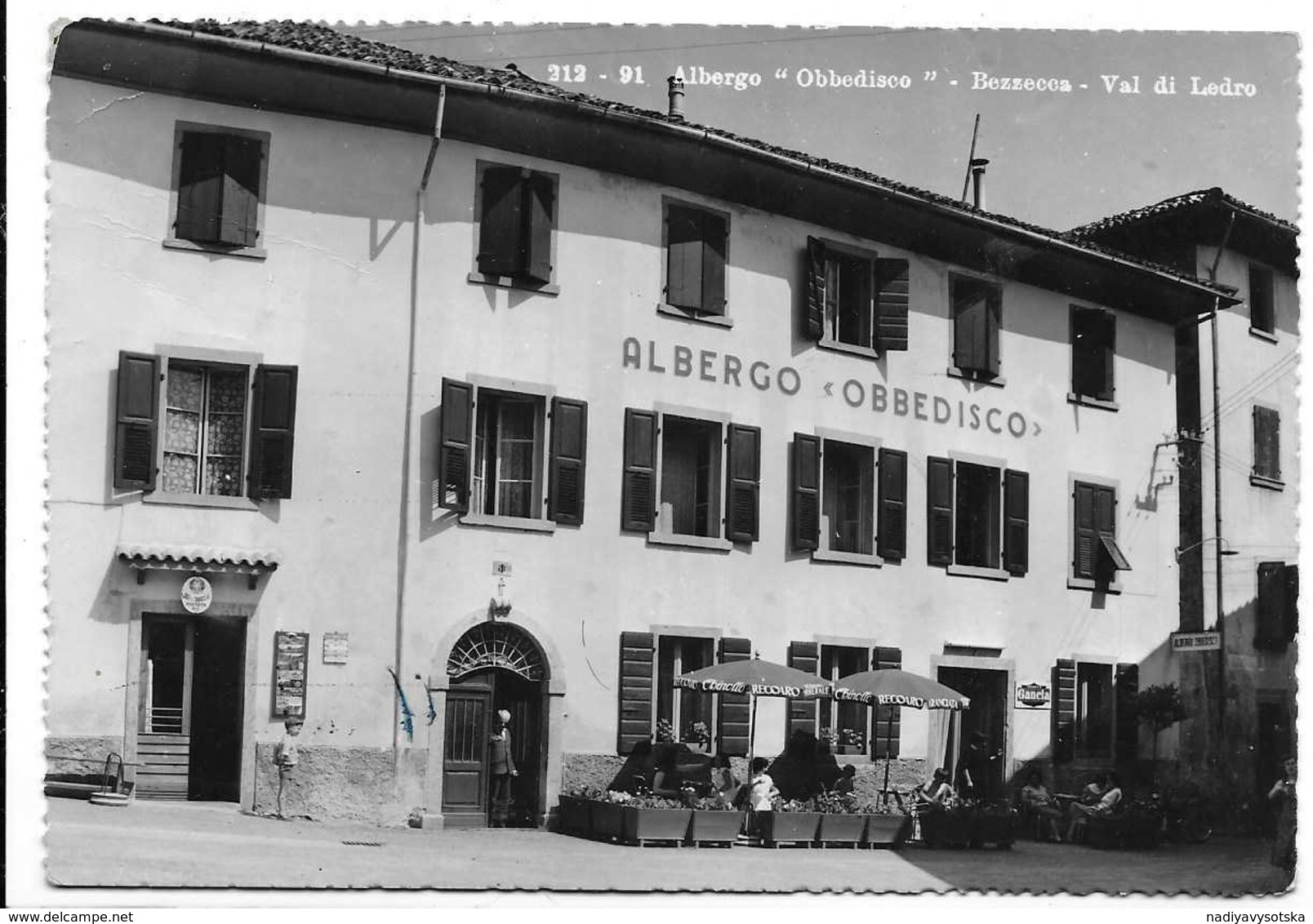 Bezzecca (Trento). Albergo "Obbedisco". Insegna Rivendita Sali E Tabacchi A Sinistra. - Trento