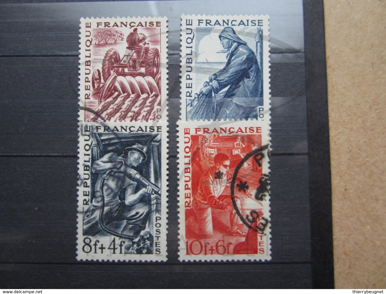 VEND BEAUX TIMBRES DE FRANCE N° 823 - 826 !!! - Oblitérés