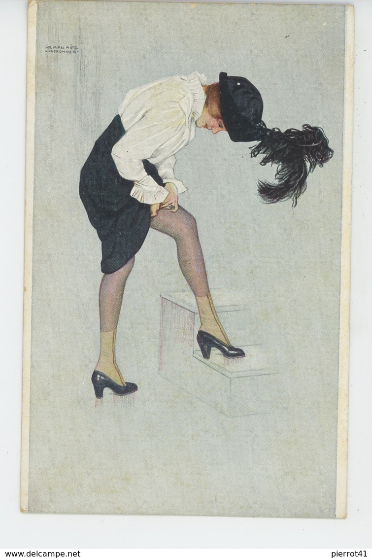 FEMMES - FRAU - LADY - Jolie Carte Fantaisie Femme "LE COUP DE LA JARRETELLE " Signée RAPHAEL KIRCHNER - Kirchner, Raphael