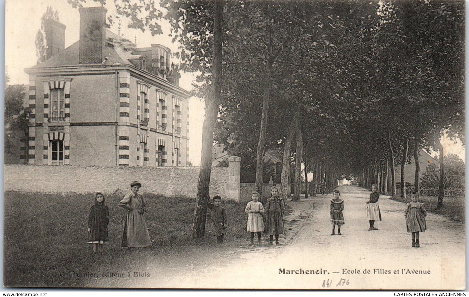 41 MARCHENOIR - école De Filles Et L'avenue. - Marchenoir