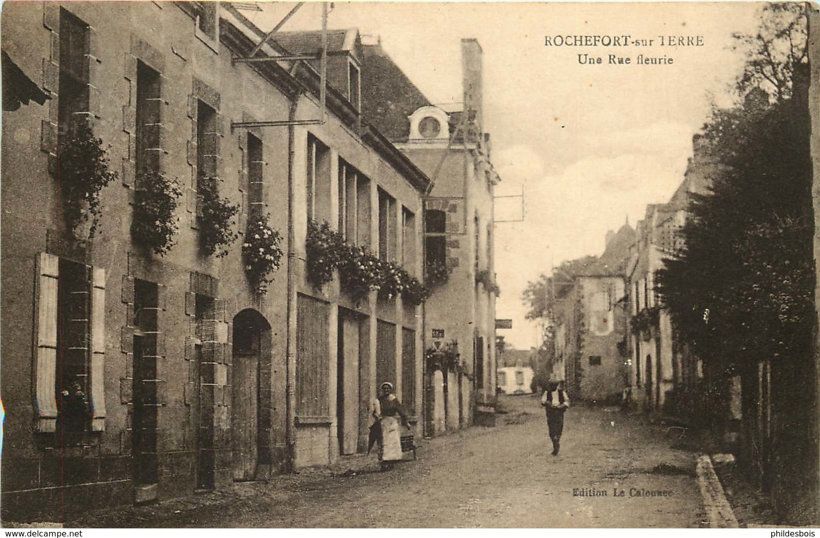 MORBIHAN  ROCHEFORT EN TERRE Une Rue Fleurie - Rochefort En Terre