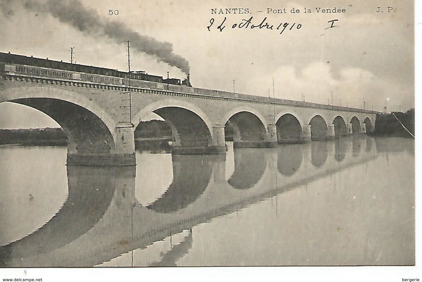 44       Nantes      Pont De La Vendée   Avec Passage D'un Train - Nantes