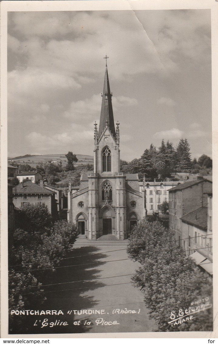 Rhone : PONTCHARRA-sur-TURDINE : L'église Et La Place (  Cpsm - Photo Vérit. ) - Pontcharra-sur-Turdine