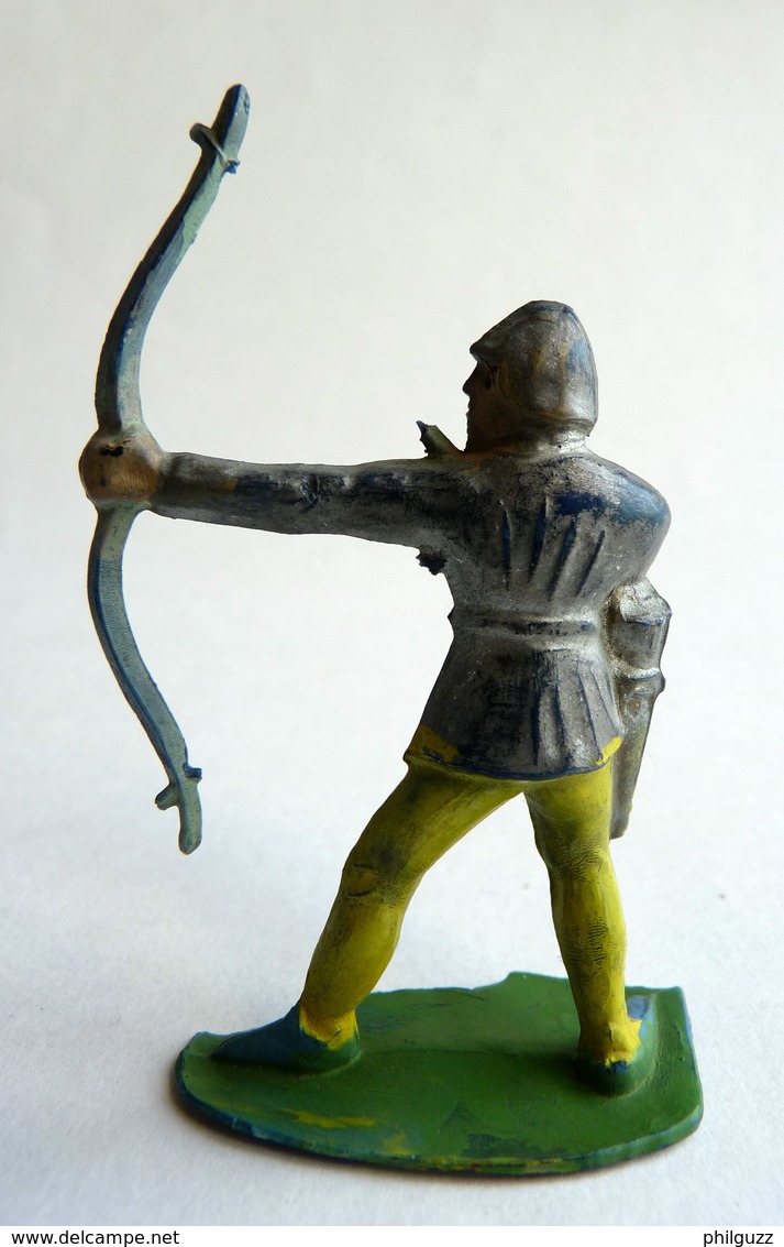 Figurine CYRNOS MOYEN AGE MA06 CHEVALIER Medieval ARCHER 60's Pas Starlux Clairet - Militari