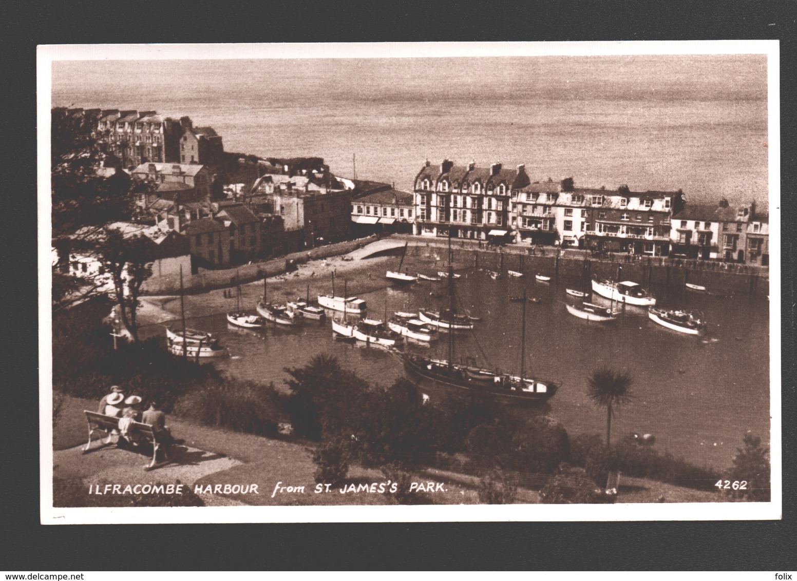 Ilfracombe - Ilfracombe Harbour From St. James's Park - Port / Haven / Hafen - Boat / Bateau / Boot - Ilfracombe
