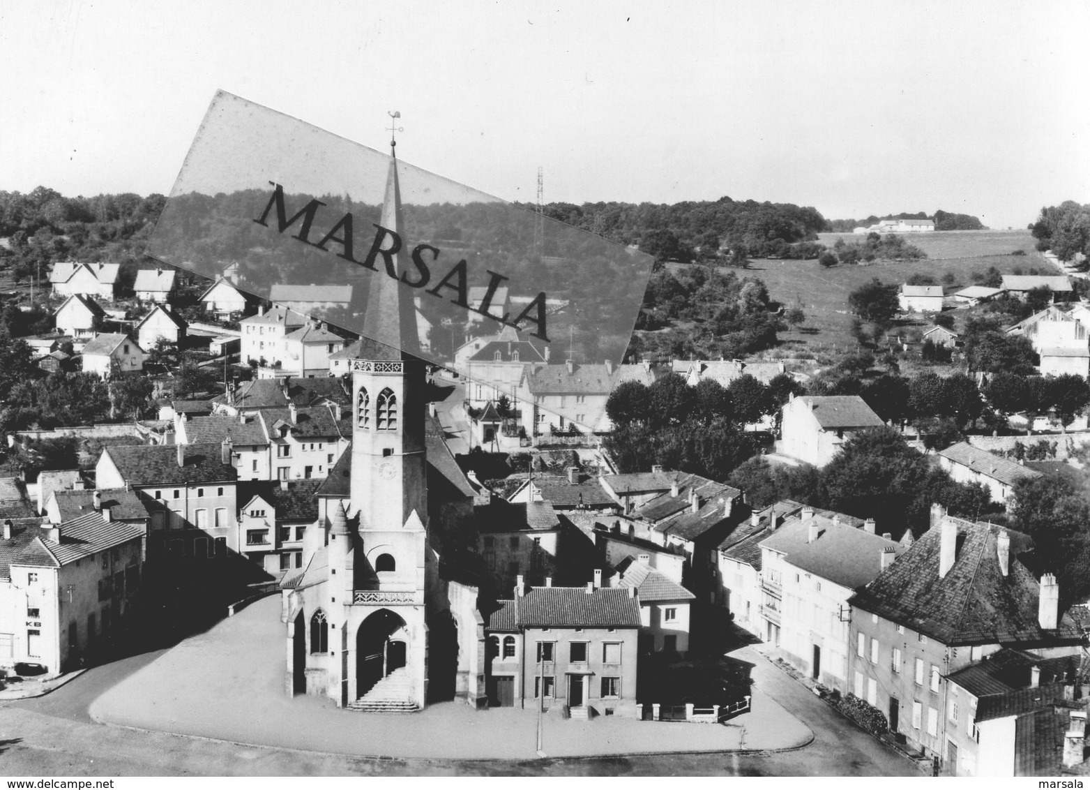 CPSM Chatel Sur Moselle  L'église  Monument Classé - Chatel Sur Moselle